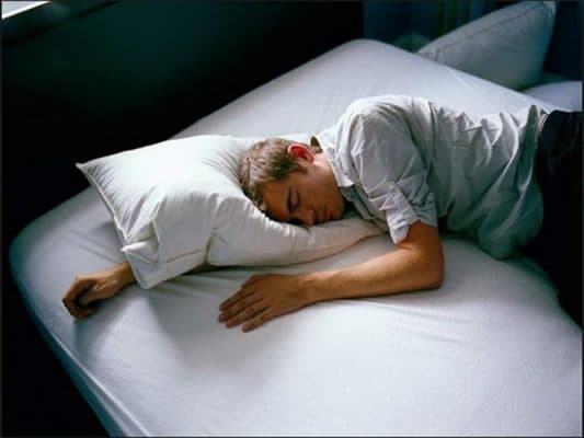 Ngủ nhiều là triệu chứng của bệnh gì